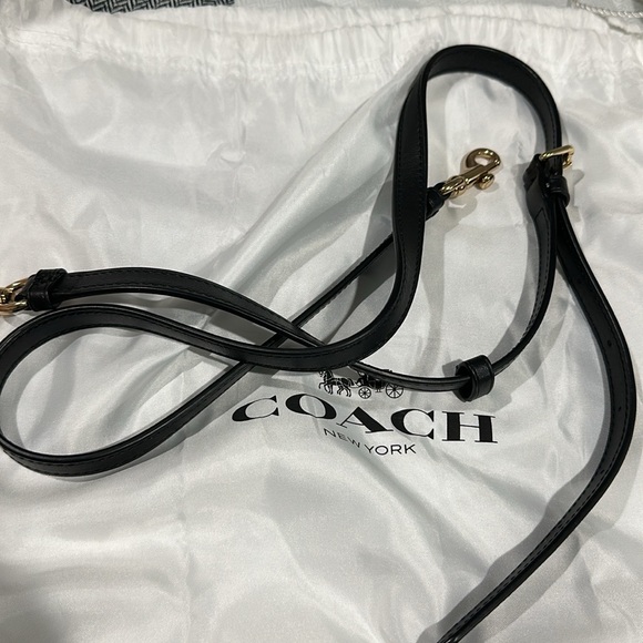 Mollie tote 25 in signature canvas 💌 - Picture 5 of 5